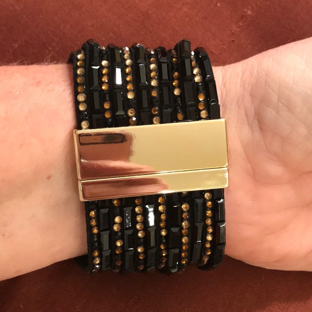Beautiful Rhinestone magnetic bracelet - Picture 3 of 8